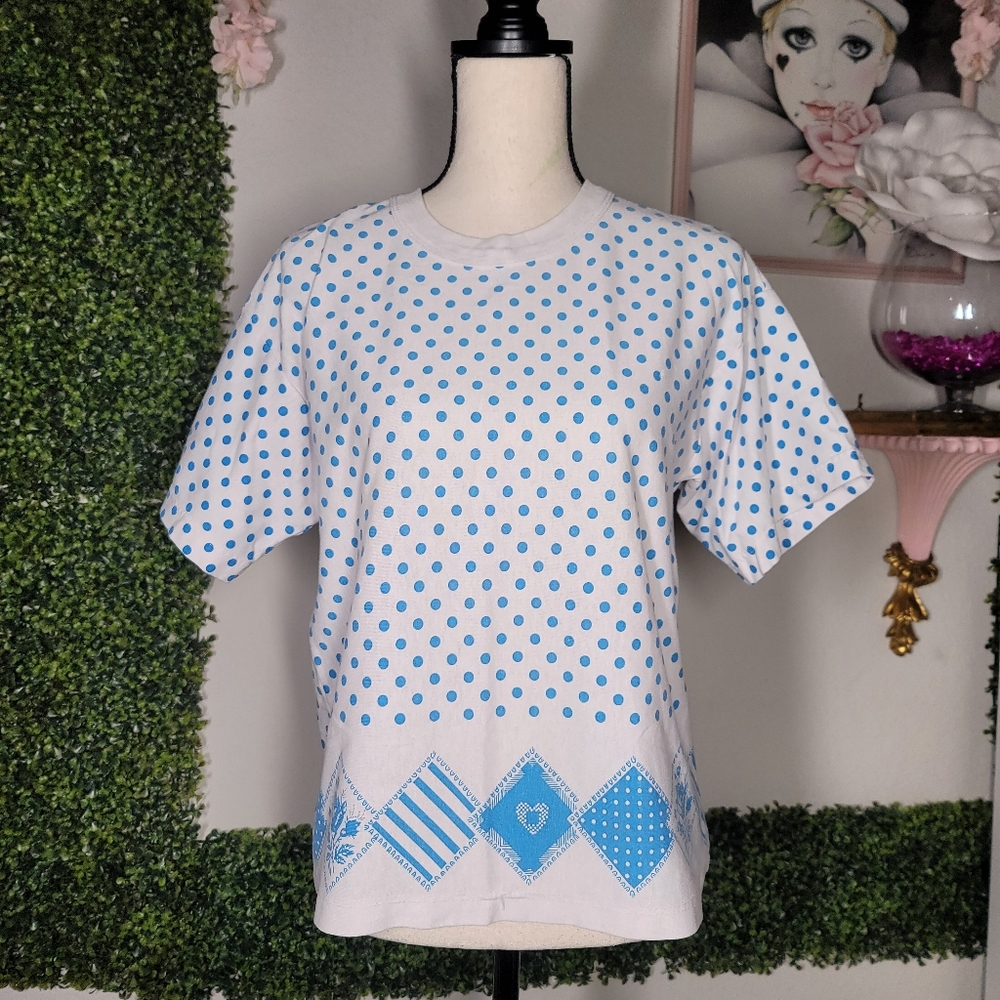 ✨️VINTAGE!! Willy Dee Polka Dot quilted pattern Tee